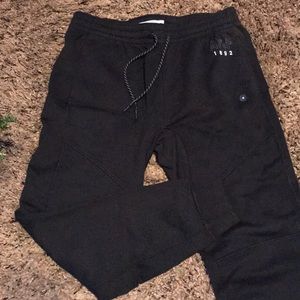 Abercrombie & Fitch black joggers - size M medium